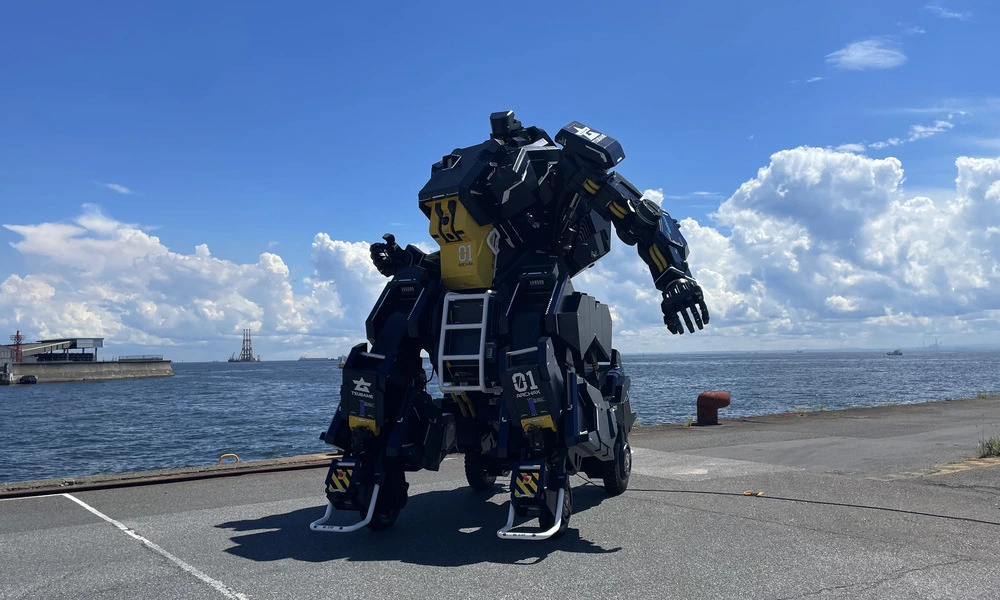 Archax full body view